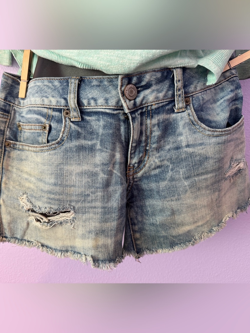 American Eagle Distressed Light Blue Denim Women's Shorts Size 6